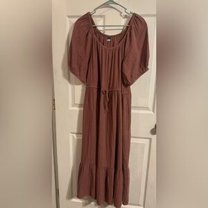Old navy dress, wine-mauve colored